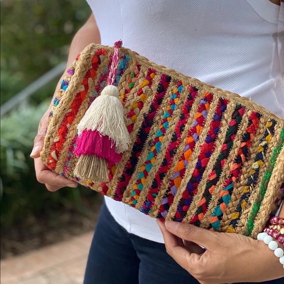Antik Kraft Handbags - Antik Kraft Jute Tassel Clutch